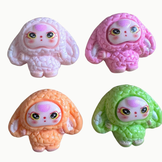 Kawaii Monsterfigur Sammelset im Display