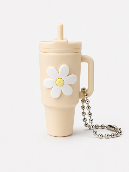 Mini Becher Anhänger „Daisy Cup“ – süßer Keychain 5cm