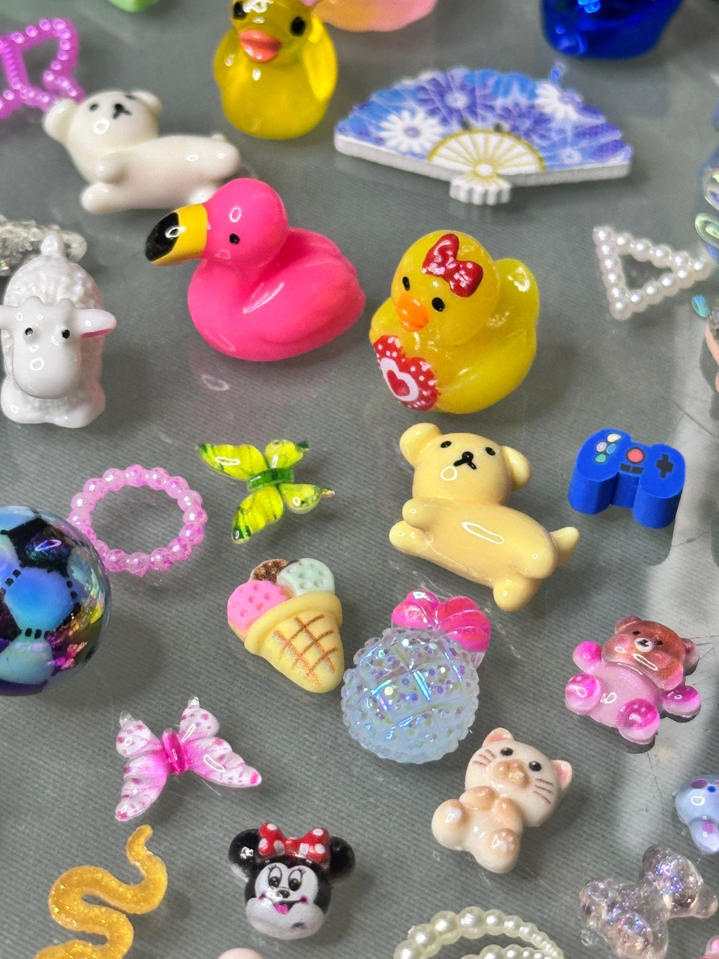 Mystery Mini Charm Säckchen ✨ | Kawaii Überraschung (3 Größen: Normal, Maxi, Premium)