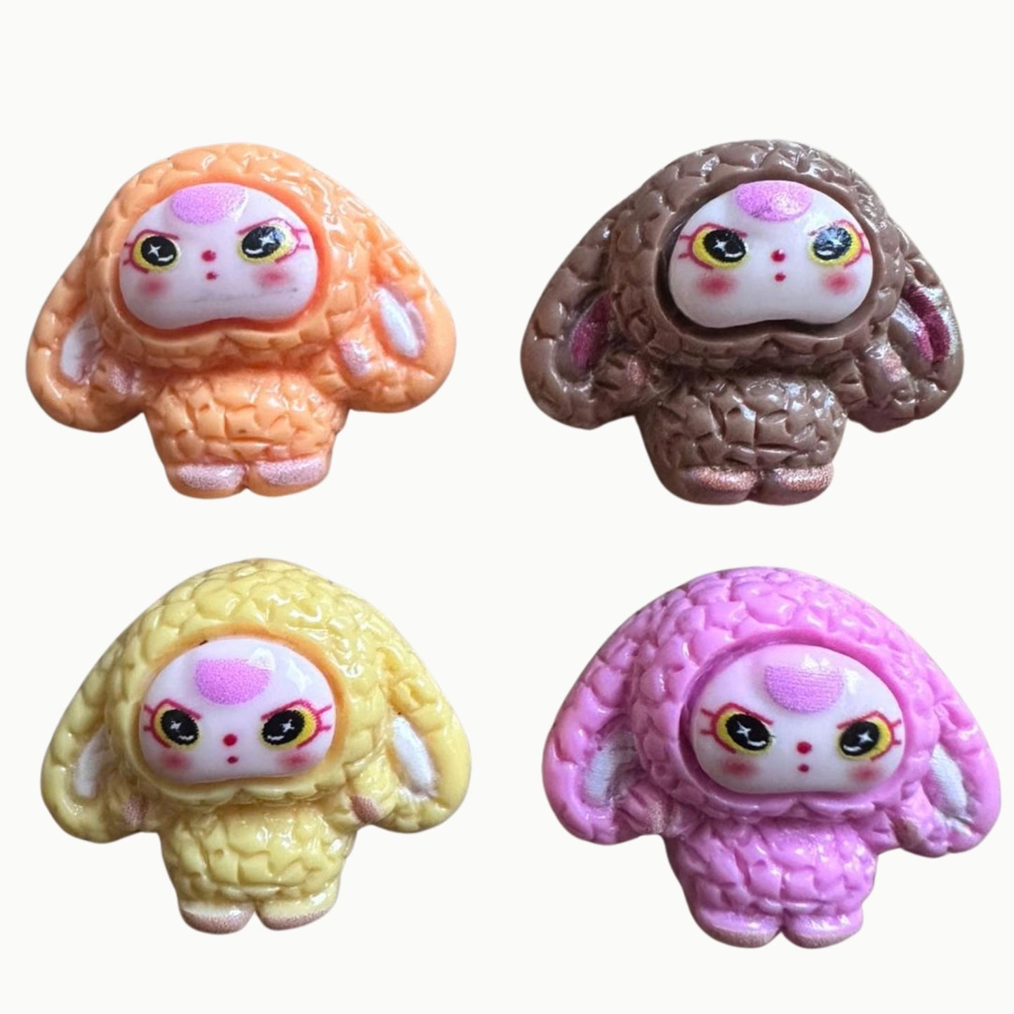 Kawaii Monsterfigur Sammelset im Display