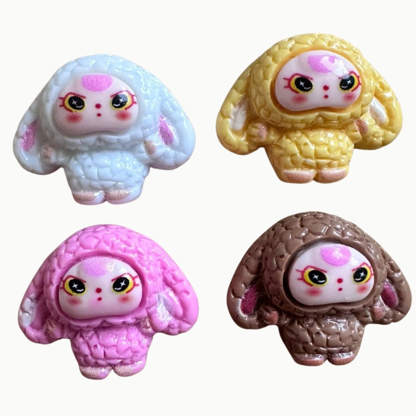 Kawaii Monsterfigur Sammelset im Display