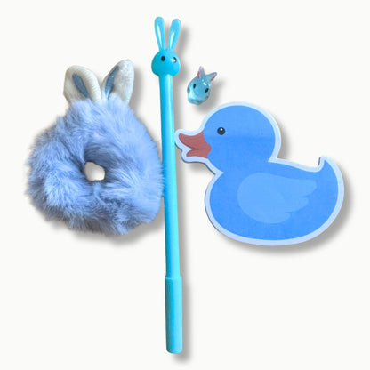 Oster Geschenkset Hase – Stift, Post-it, Mini Häschen & Scrunchie im Cellophansäckchen